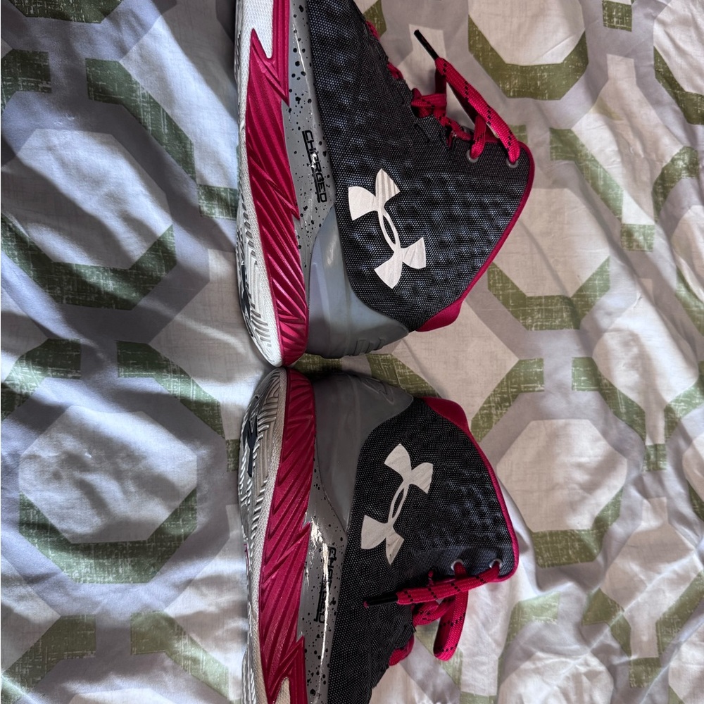 Under Armour mens Curry 1 Underdog basketball shoes